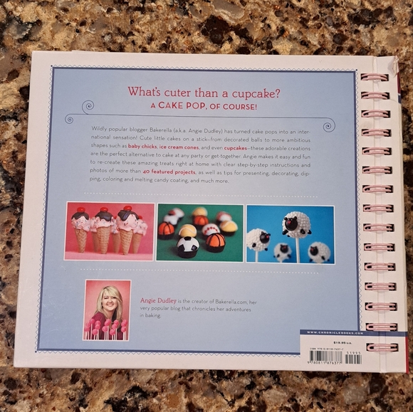 Cake Pops: Tips, Tricks, and Recipes for More Than 40 Irresistible Mini Treats - Picture 6 of 6